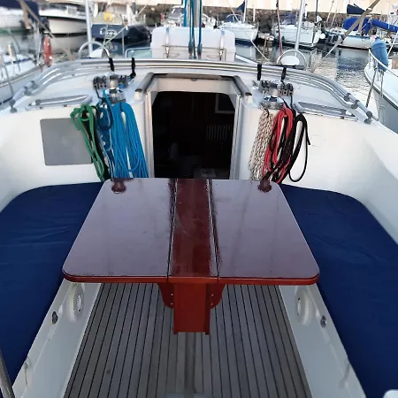 Erima Botel *