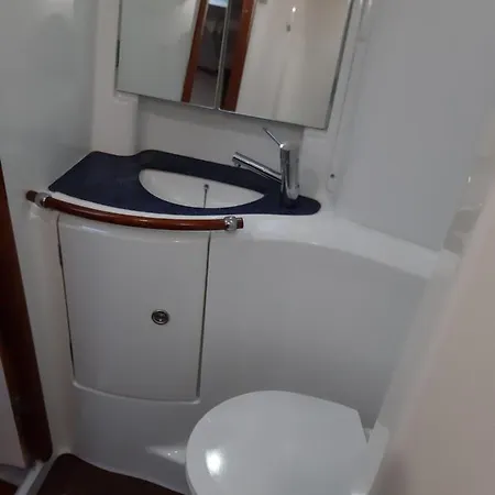 보트호텔 Erima 푸에르토카레로