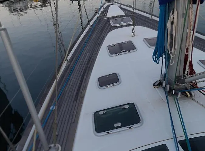 Erima Botel Puerto Calero